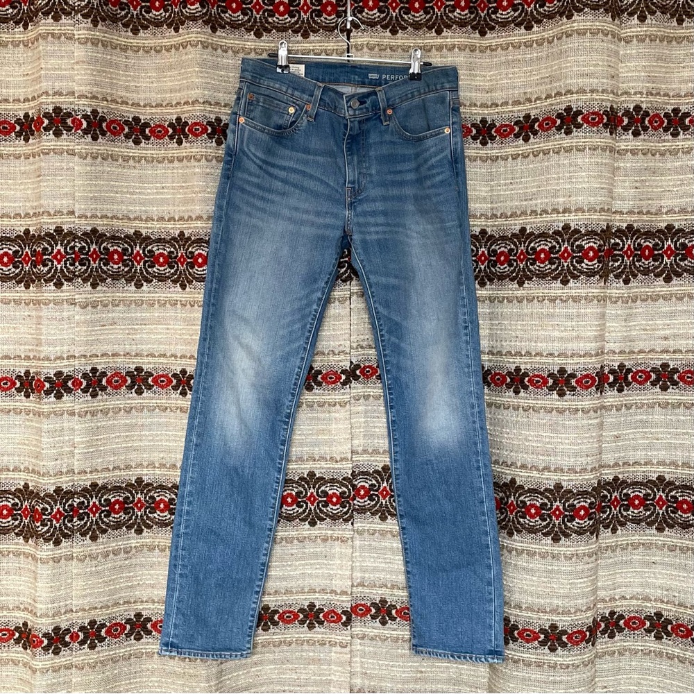 LEVI’S 511 performance jeans, men’s size 31 waist 32 inseam